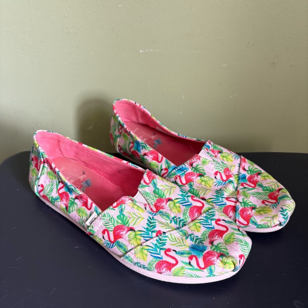 TOMS Flamingo Print